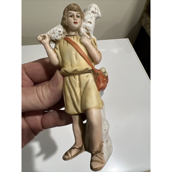 Vintage R.O.C Porcelain Nativity REPLACEMENT 3 Wisemen and Shepherd Christmas - Picture 3 of 16